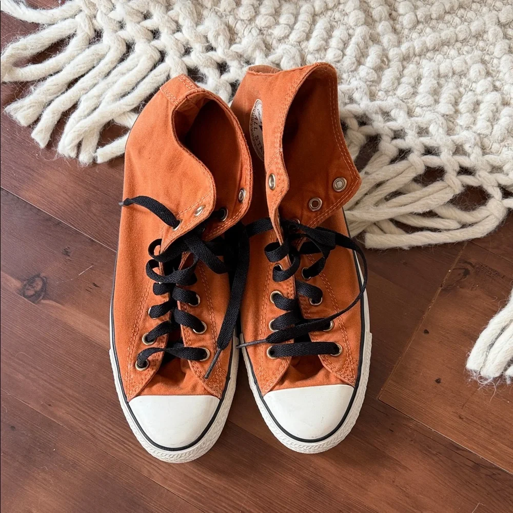 Converse High Top Sneakers Orange with Black Laces - Picture 2 of 6